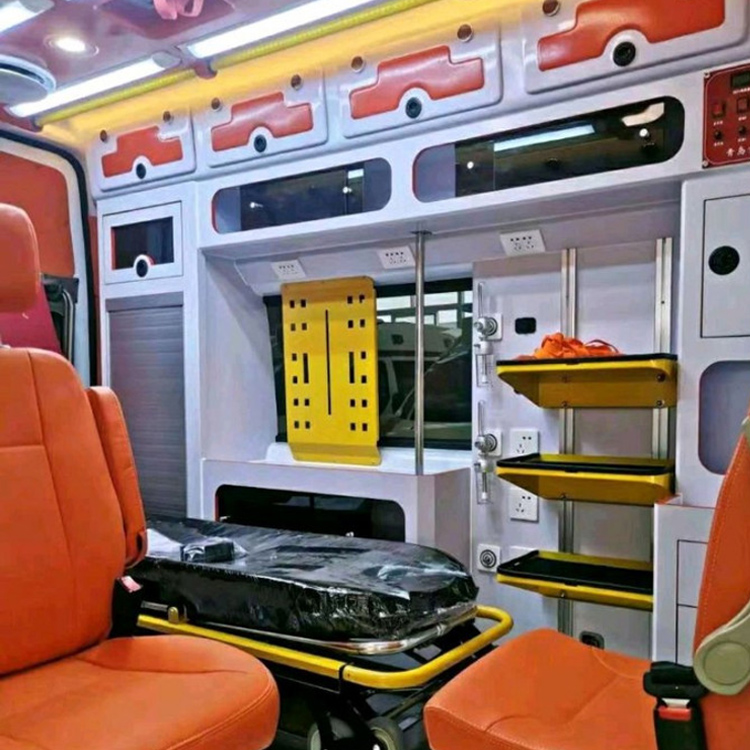 普宁长途救护车护送病人租赁价格